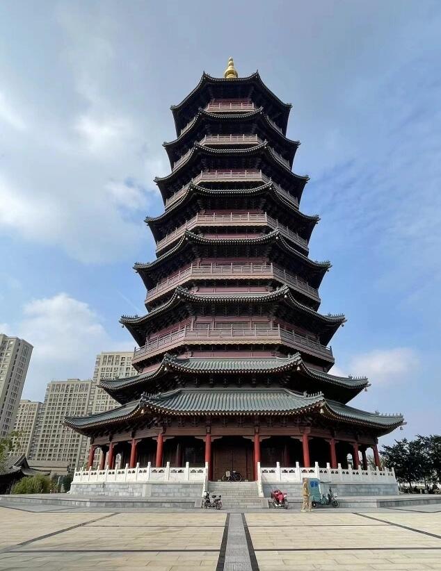 山东青岛文峰塔屋面铝合